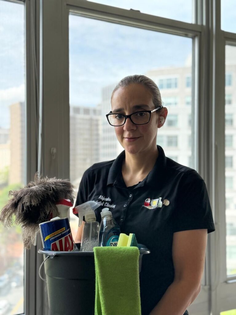 Owner Alejandra Cleaning Services